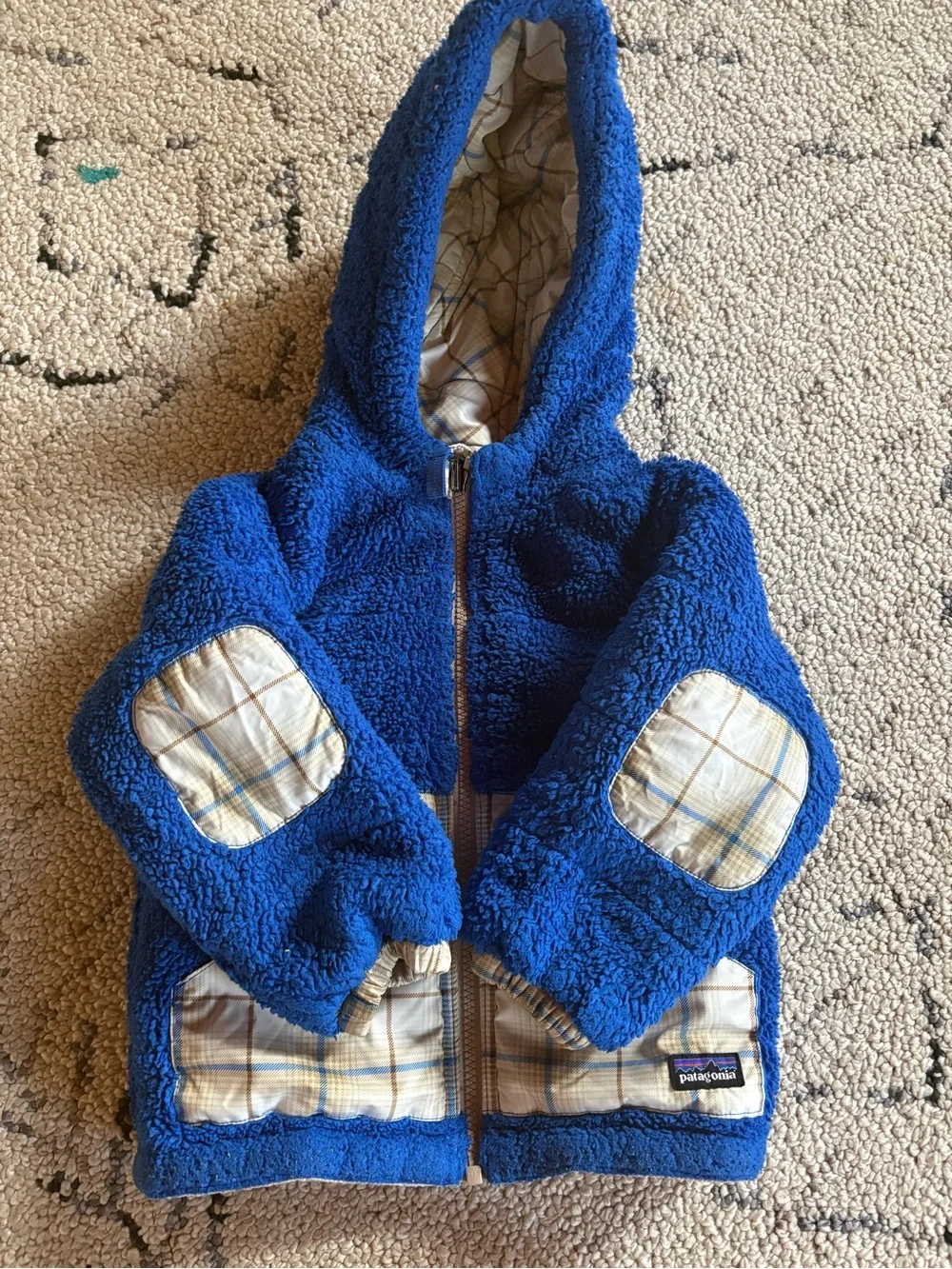 Patagonia Kids Plaid Puffer reversible Jacket with Blue Fleece Hood 2t